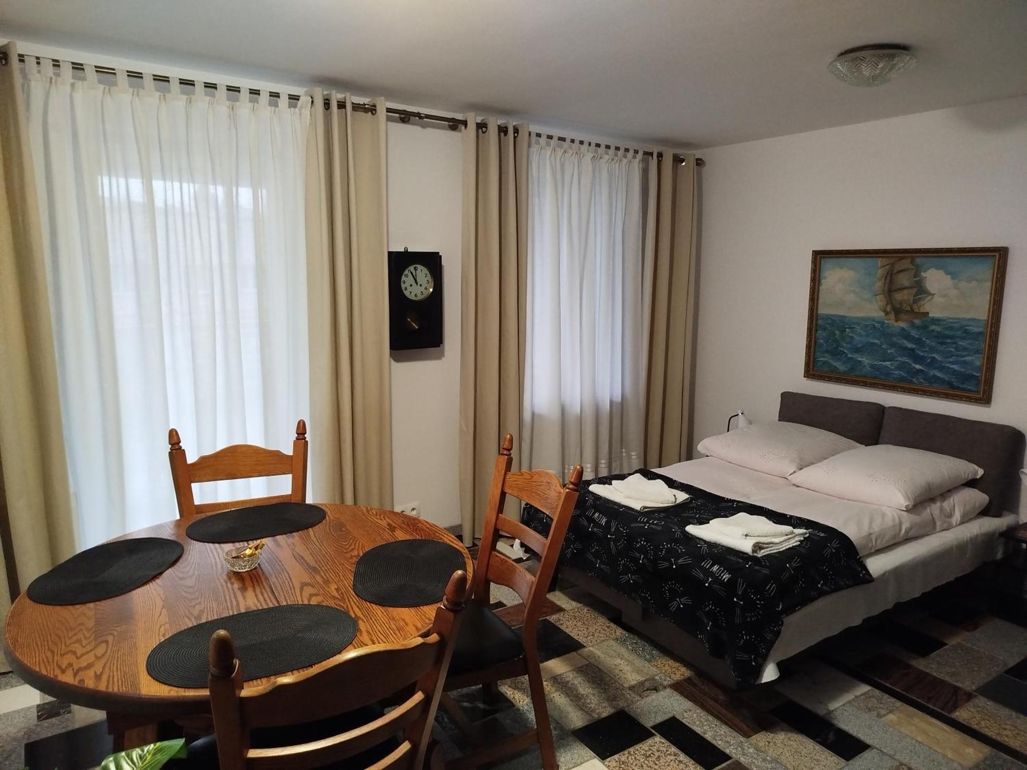 Apartament Wloski Styl Gniezno Exterior foto